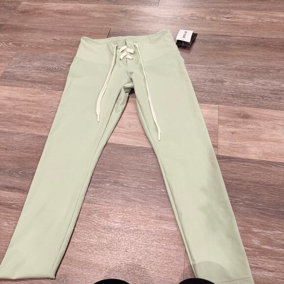 New Balance x Staud Mint Green Leggings Size Medium - Picture 3 of 8